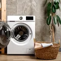 Trucul cu oțet care îți poate strica complet mașina de spălat. Mulți fac această greșeală