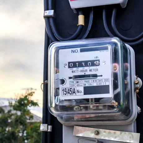 Hidroelectrica vine cu o nouă ofertă de energie electrică, înainte de Paște! Cât de mic e prețul și cine poate beneficia