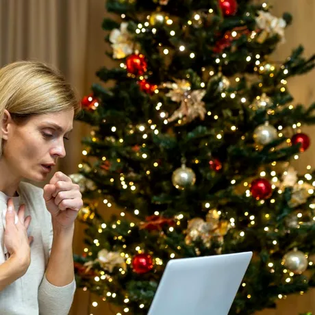 „Sindromul bradului de Crăciun”: când simptomele de răceală sunt, de fapt, o reacție alergică