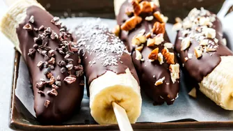 Desert răcoritor cu banane și biscuiți Oreo, fără coacere