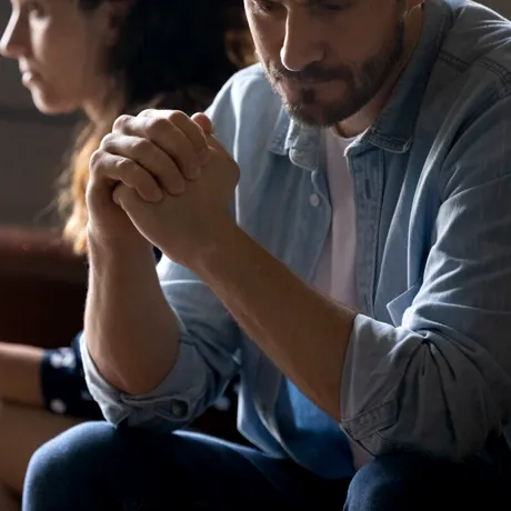 Violența socială în relația de cuplu: ce este și cum se manifestă