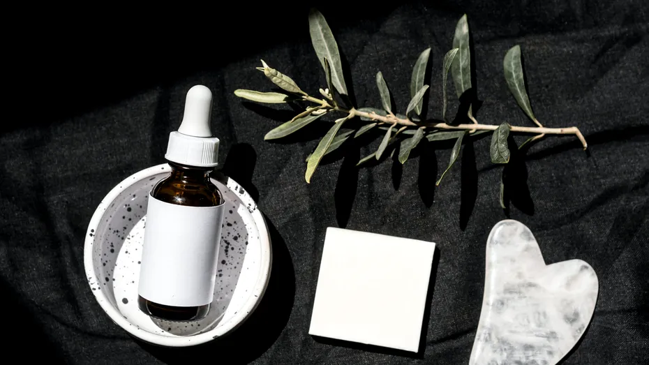 Cum să folosești retinol să nu-ți iriți pielea