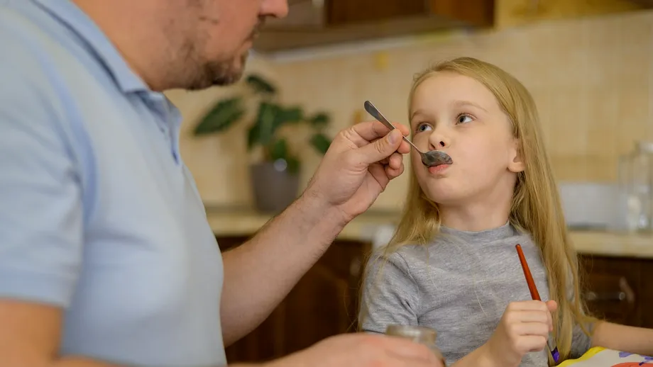 Antibioticul natural care ne protejează împotriva virozelor şi ne stimulează imunitatea | Dr. Ruxandra Constantina: 