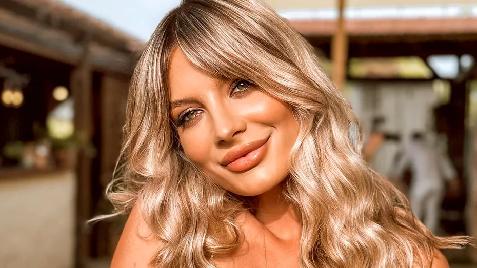 A născut în urmă cu mai bine de o lună, dar arată senzațional. Ana Baniciu a avut curaj să apară în costum de baie: „A revenit talia”