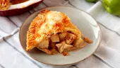 Plăcintă de mere de post. Desertul ideal pentru această perioadă