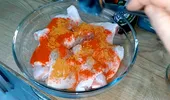 Condimentul pe care sa nu-l pui niciodată pe carnea de pui. Îi oferă un gust intens de ars și amar