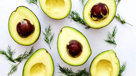 10 feluri în care poţi mânca un avocado
