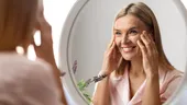 Secretul unui ten perfect ca la 20 de ani. Ai nevoie de un ingredient din bucătărie și costă doar 8 lei