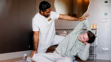 Descoperă Terapia Thai Massage la Embrace Holistic Healing Spa,  Casa Timiș Wellness & Spa Resort