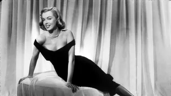 3 exerciții care îți garantează o talie clepsidră ca a lui Marilyn Monroe