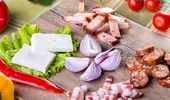 Alimentul nelipsit de pe masa de Crăciun care poate proteja dinții. De ce e bine să-l consumi după ce mănânci cozonac
