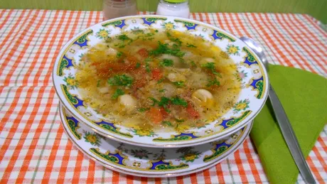 Ciorba cu perișoare de post. Rețeta pe care trebuie să o încerci în Postul Paștelui