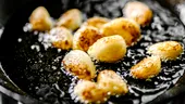 8 alimente pe care le gătim greșit – și cum să le preparăm corect pentru a păstra gustul și nutrienții