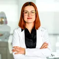 Dr. Anca Neacșu: „Testele genetice pot fi relevante pentru oricine la un moment dat, având în vedere utilitatea lor tot mai recunoscută în practica medicală modernă”(II) | INTERVIU