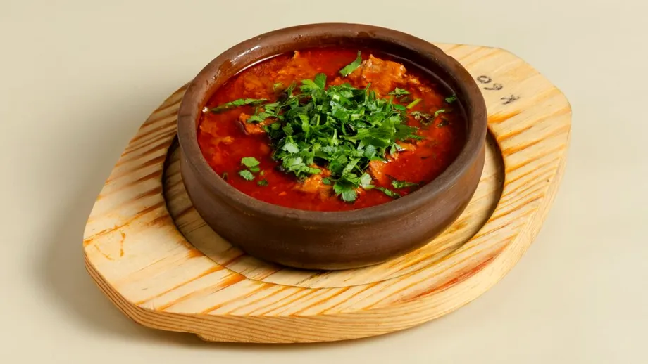 Din ce ingrediente se prepară borșul tradițional. Rețetă sigură si simplă