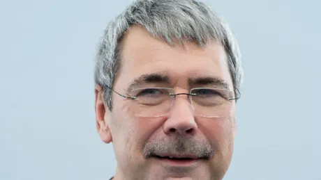 Dr. Iosif Niculescu, medic ginecolog: De ce apare incontinența urinară la femei