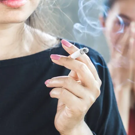 Aproape 2 milioane de decese pe an, asociate fumatului pasiv. Cât de periculos este fumul „la mâna a doua”