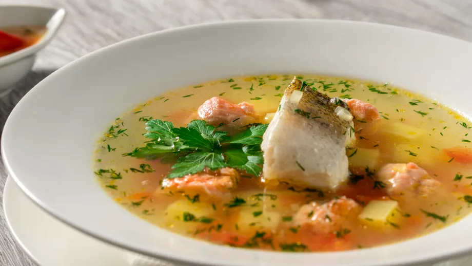Rețeta simplă de supă de pește, gata în mai puțin de 30 de minute