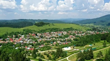Stațiunea cu aerul cel mai curat din România. Mulți turiști aleg să meargă acolo