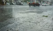 Mai multe județe din țară se află sub cod galben de ploi torențiale. Temperaturile scad brusc! Cum va fi vremea în București?