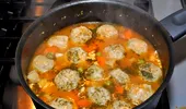 Cu ce să legi perișoarele ca să rămână întregi în oala de ciorbă. Nu se vor mai desface și vor fi delicioase