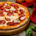 Pizza rapidă cu Salam Bănățean