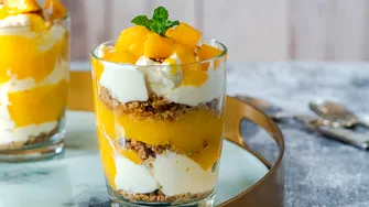 Desert cu mango și iaurt: gustarea de care te vei îndrăgosti, cu siguranță