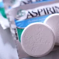 Cardiologii avertizează: luarea aspirinei în fiecare zi nu este sigură pentru toată lumea