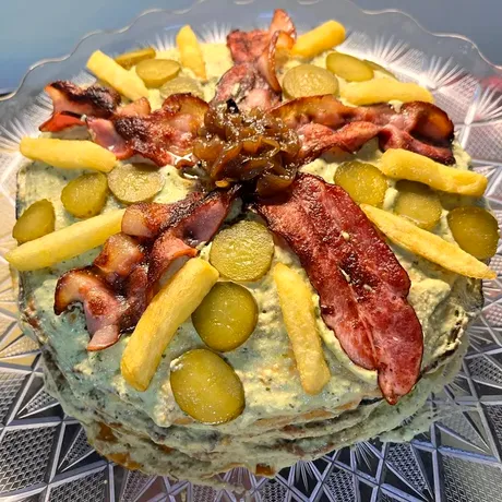 Cum prepari tort cu usturoi? Un preparat sărat, cu adevărat delicios / VIDEO