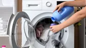 Programul de spălare rapidă: un truc genial sau o greșeală care nu curăță cu adevărat hainele?