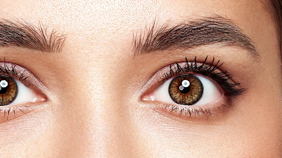 8 semne care apar în oglindă și indică prezența unei boli. Sprâncenele sunt un mesager când organismul suferă!