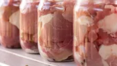 Alertă de botulism în România! Dr. Tudor CIUHODARU: ”Aruncați orice aliment conservat dacă recipientul este bombat!”