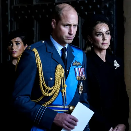 Momentul decisiv care a rupt familia regală britanică! Ce a dus, de fapt, la distanțarea dintre Harry și William
