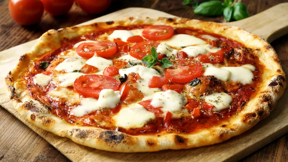 Cea mai bună metodă să reîncălzești pizza. Nu ai nevoie de cuptor cu microunde