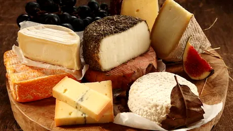 5 beneficii ale consumului de brânză pentru sănătate