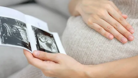 Există o vârstă „perfectă” pentru a rămâne însărcinată? Mituri răspândite despre fertilitate