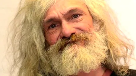 (VIDEO) Transformarea uimitoare a unui om al străzii! „Este incredibil! Ăsta sunt eu?”