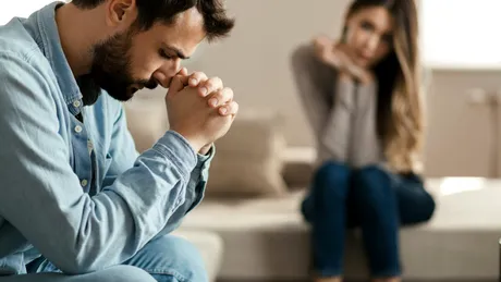 Aproape jumătate dintre români spun că renunță la vacanțe. Hainele și ieșirile în oraș, pe lista tăierilor / VIDEO