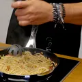 Condimentul pe care să nu-l pui niciodată dacă faci paste carbonara. Le distruge complet gustul original