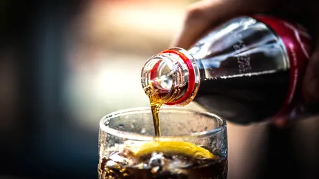 Băutura care îți afectează ficatul mai mult decât crezi! Nu o mai consuma