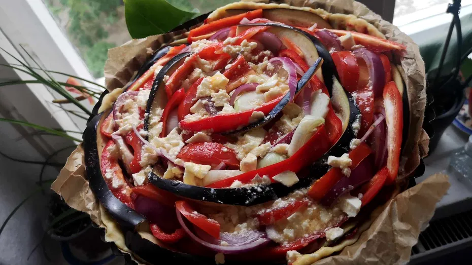 Tartă de legume în spirală – rețetă delicioasă ce face furori pe internet! Am testat-o!