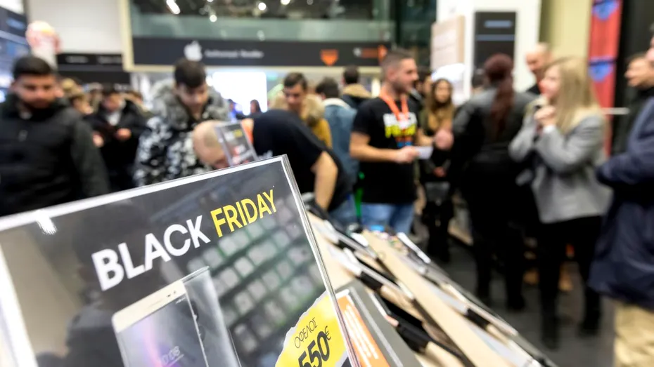 Black Friday 2025. Când încep reducerile la produsele de sănătate + ce să adaugi în coș pentru Vinerea Neagră