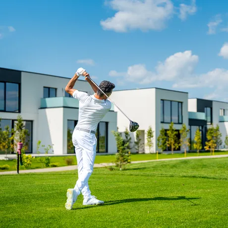 Ozkan Baykal, instructor profesionist de golf: „Golf-ul este una dintre cele mai complete activități pentru sănătatea fizică și mintală” / EXCLUSIV