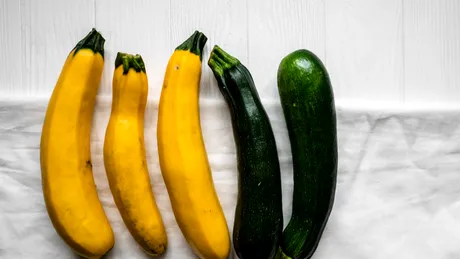 5 motive să mănâncă zucchini în fiecare zi