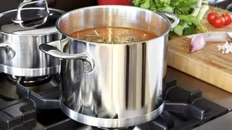 Rețetă ciorbă economică | Cum să faci cea mai ieftină ciorbă cu carne, cu doar 9 lei (4 porții)