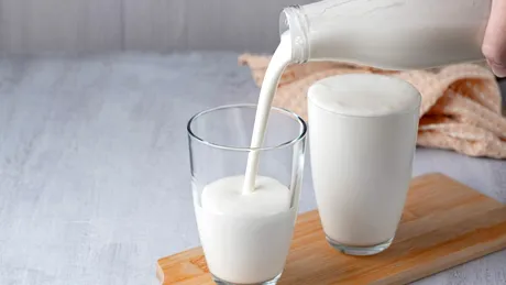 De ce să bei kefir zilnic? Beneficii multiple pentru sănătate