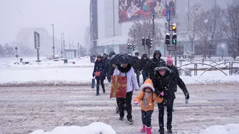 Un ciclon polar va străbate România. Ninsori, ger și vânt puternic în majoritatea regiunilor