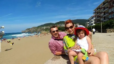 Dan Cruceru s-a relaxat alături de familie pe plajele din Spania