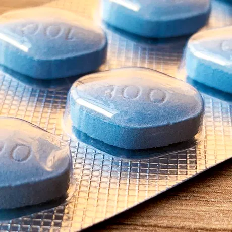 Cel mai bătrân bărbat din Anglia care a luat viagra are 102 ani. Care sunt efectele adverse ale „pilulei albastre”