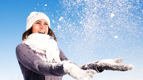 De ce trebuie să folosim crema cu factor de protecţie şi iarna